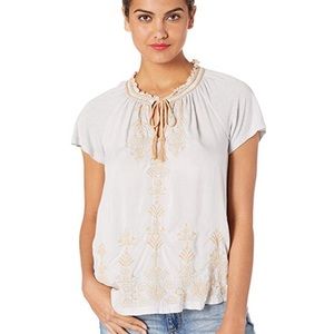 NWT Lucky Brand Embroidered Peasant Top 🍀